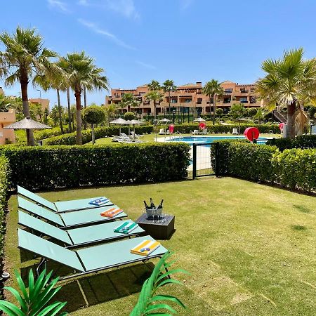 Casares Beach Golf Apartment With Private Garden Direct Pool Access Exterior foto