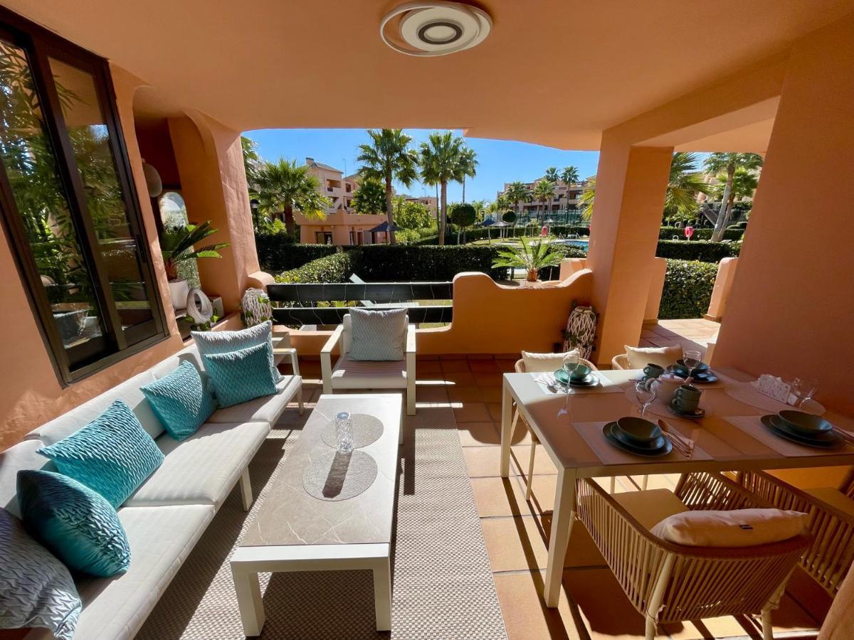Casares Beach Golf Apartment With Private Garden Direct Pool Access Exterior foto